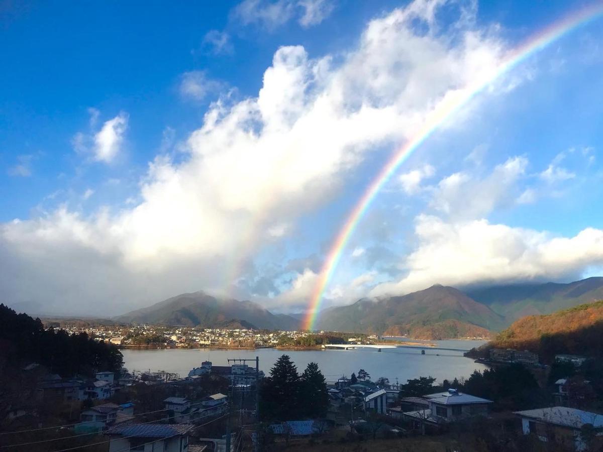 とけとけ山荘 Villa Fujikawaguchiko Buitenkant foto
